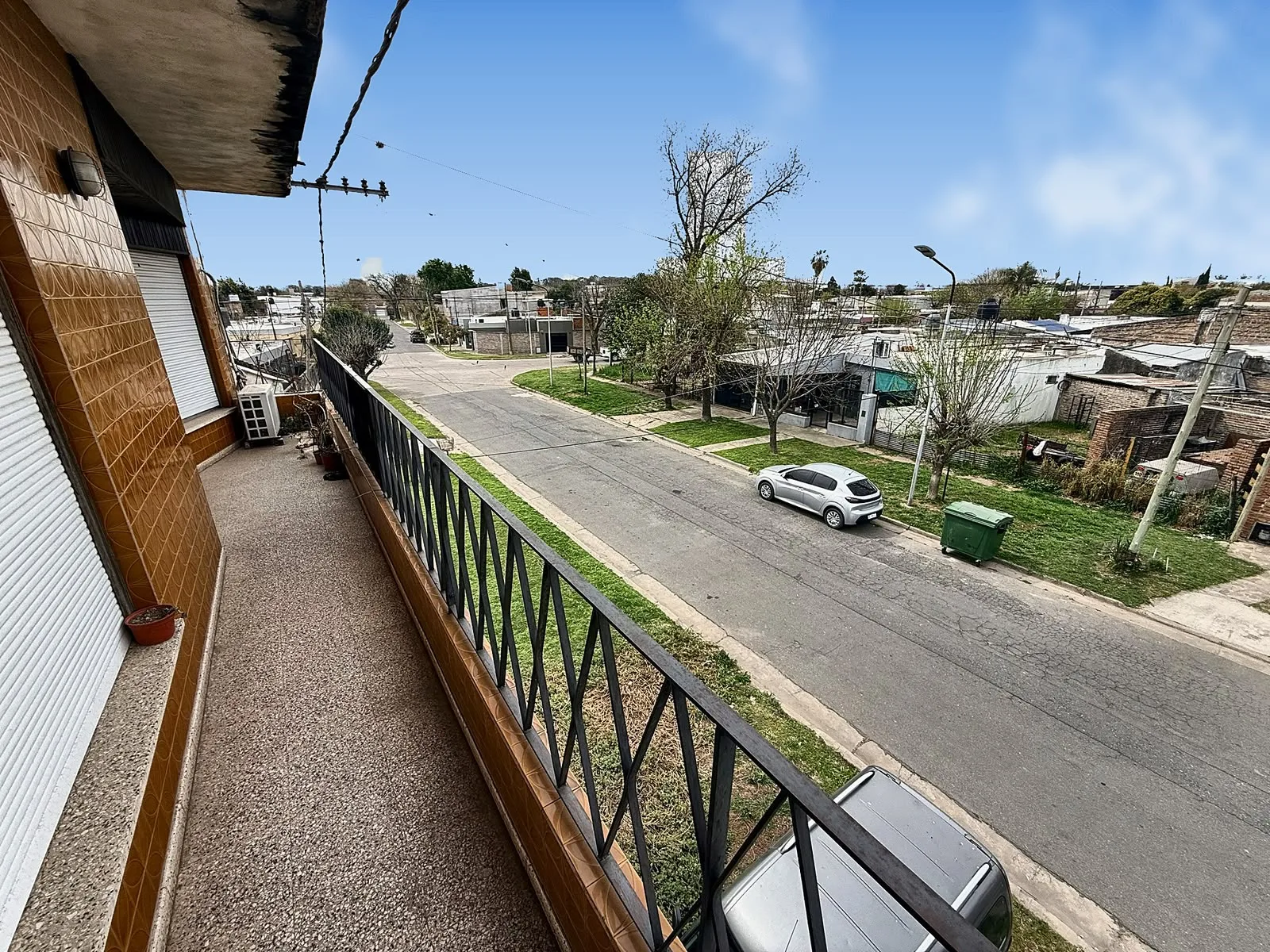 Foto 10 de Se vende casa de 3 Dormitorios y Salón multipropósito en San Lorenzo.