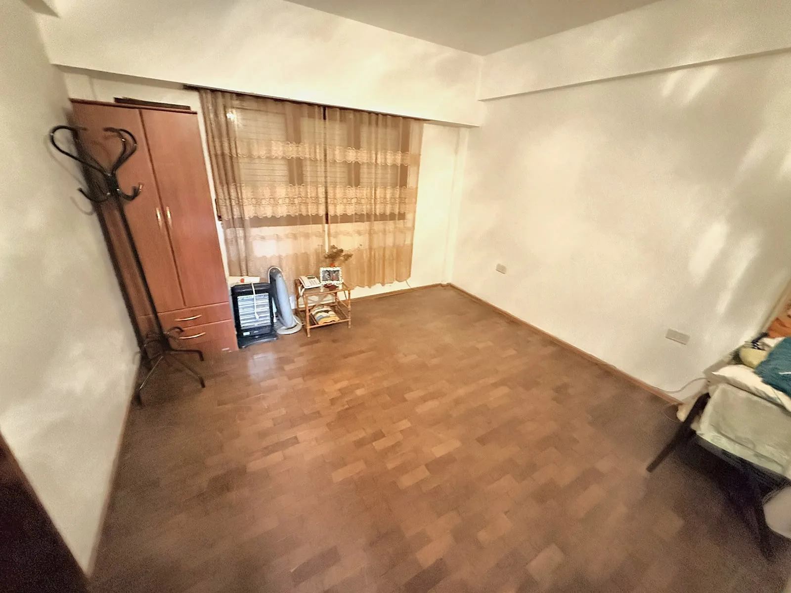 Foto 14 de Se vende casa de 3 Dormitorios y Salón multipropósito en San Lorenzo.