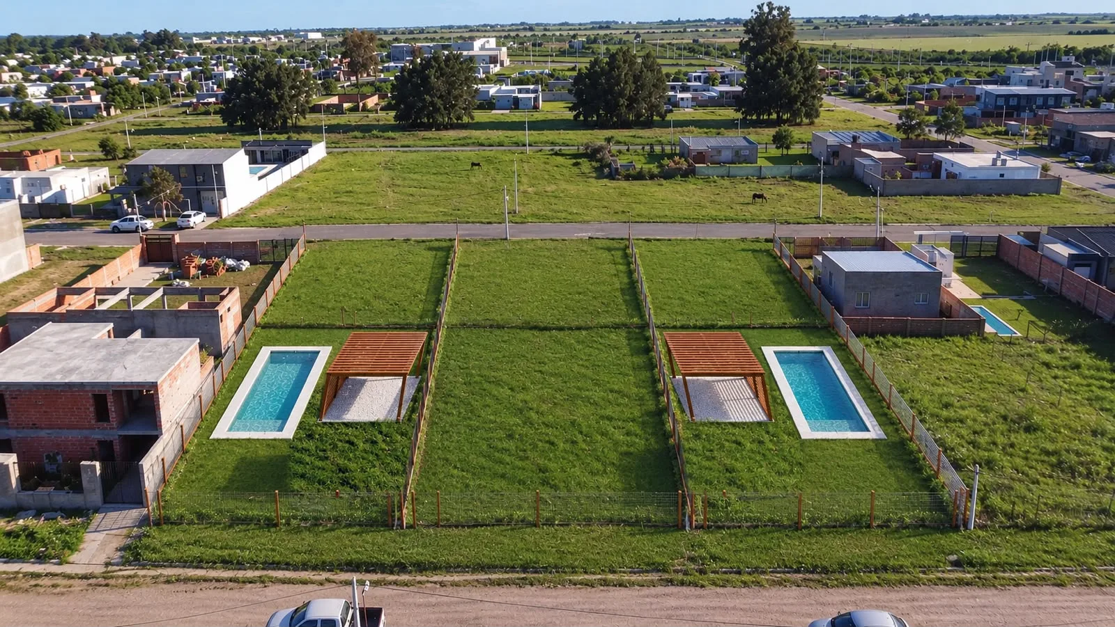 Se venden terrenos cercados con pérgola y piscina en Tierra de Sueños PGSM.